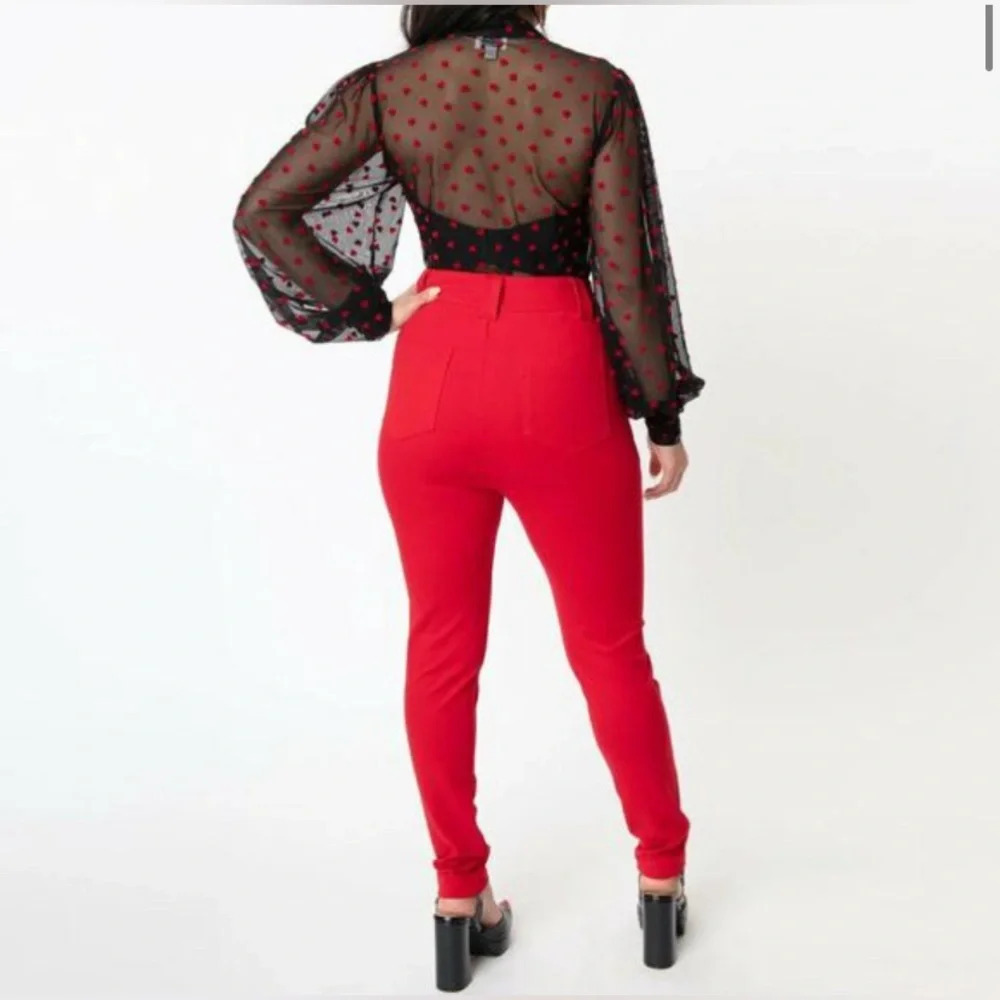 🦋B2G1🦋UNIQUE VINTAGE Red Cigarette Kitty Pants NWT | X-SMALL | - Picture 3 of 12